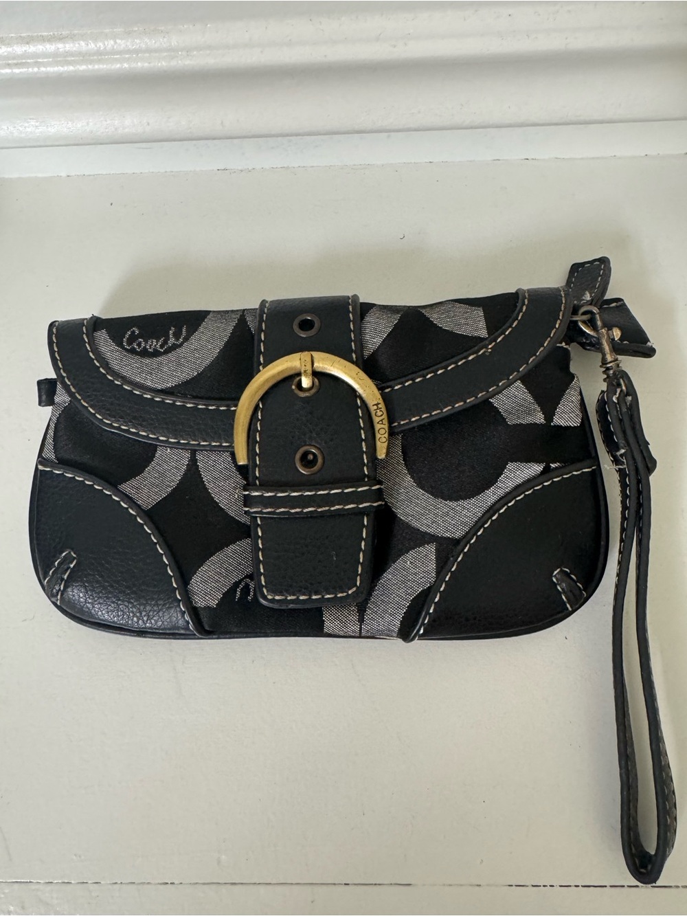 Coach Black White Signature Canvas Wristlet Clutch Leather Trim Buckle Y2K